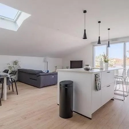 Appartement 4 étoiles Calme, 3 Chambres, Clim, Terrasse&parking Blagnac