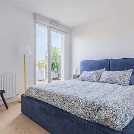 Appartement 4 Etoiles Calme, 3 Chambres, Clim, Terrasse & Parking