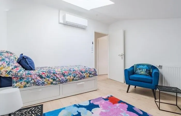 Appartement 4 Etoiles Calme, 3 Chambres, Clim, Terrasse & Parking *